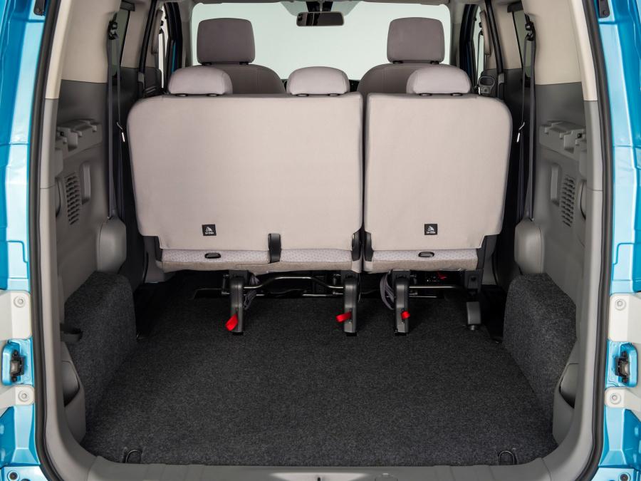  Nissan e-NV200 Evalia 2014 года  (фото 4 из 12)